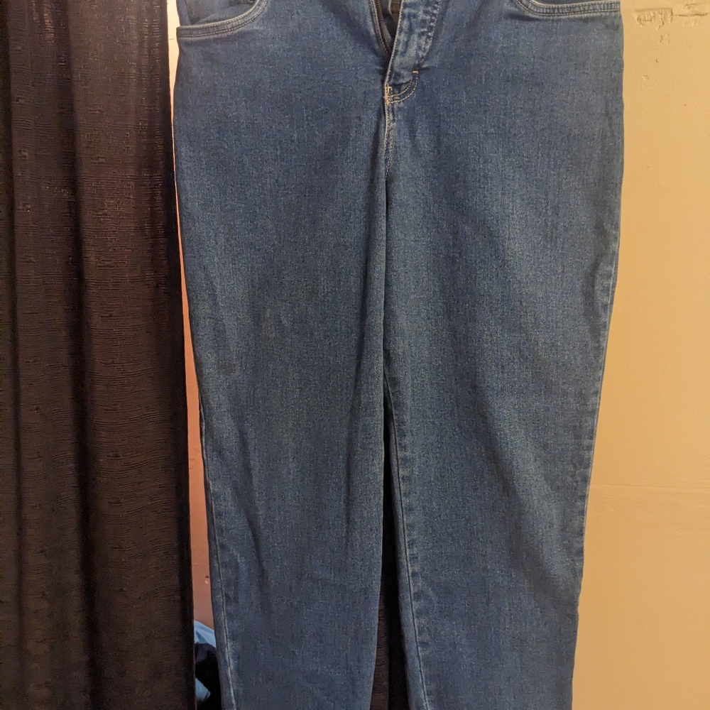 Gloria Vanderbilt jeans
